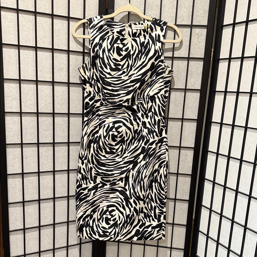 Elegant Black and White Patterned Dress